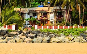 Club 7 Beach Resort